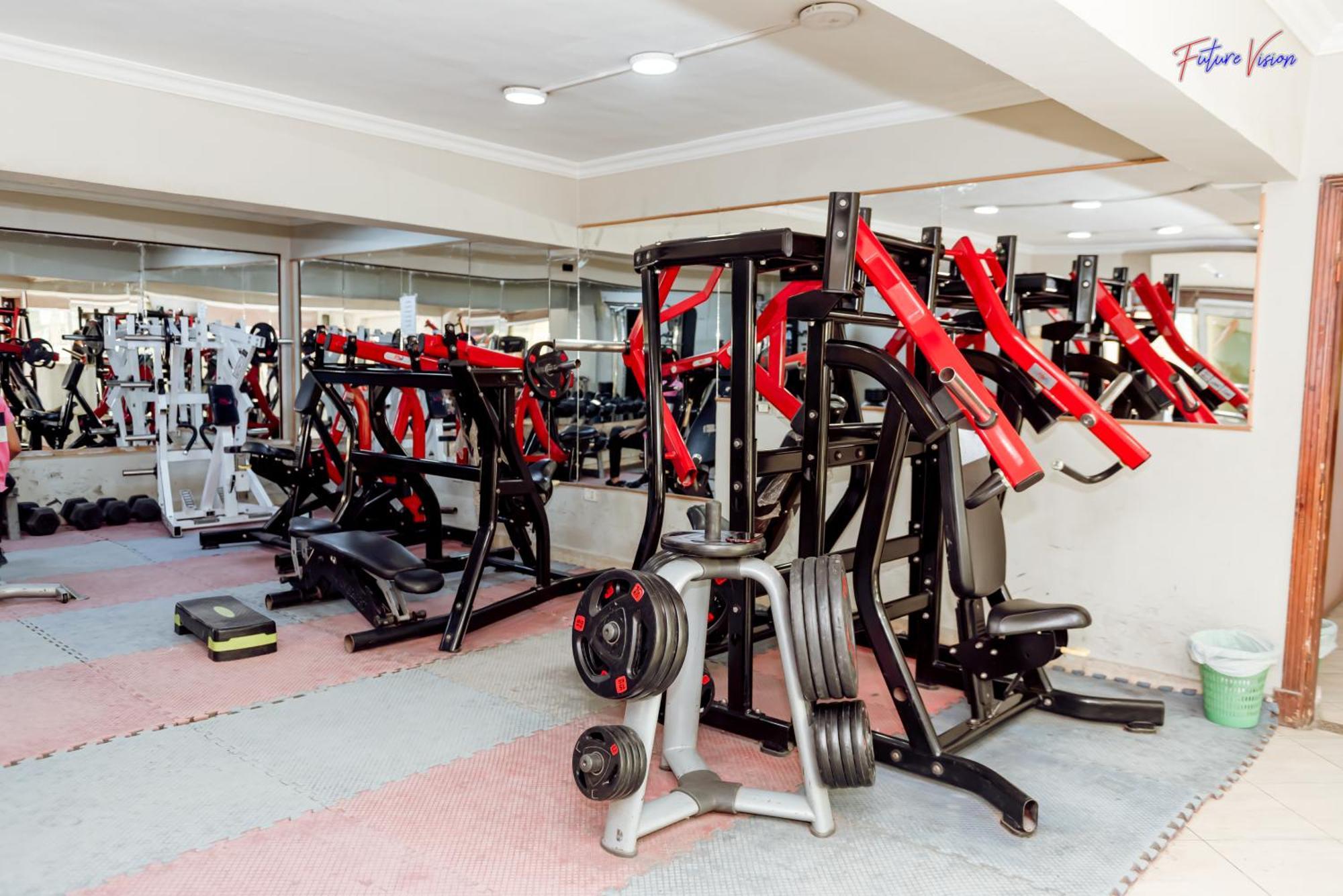 קהיר Rehana Plaza Hotel מראה חיצוני תמונה A gym in India