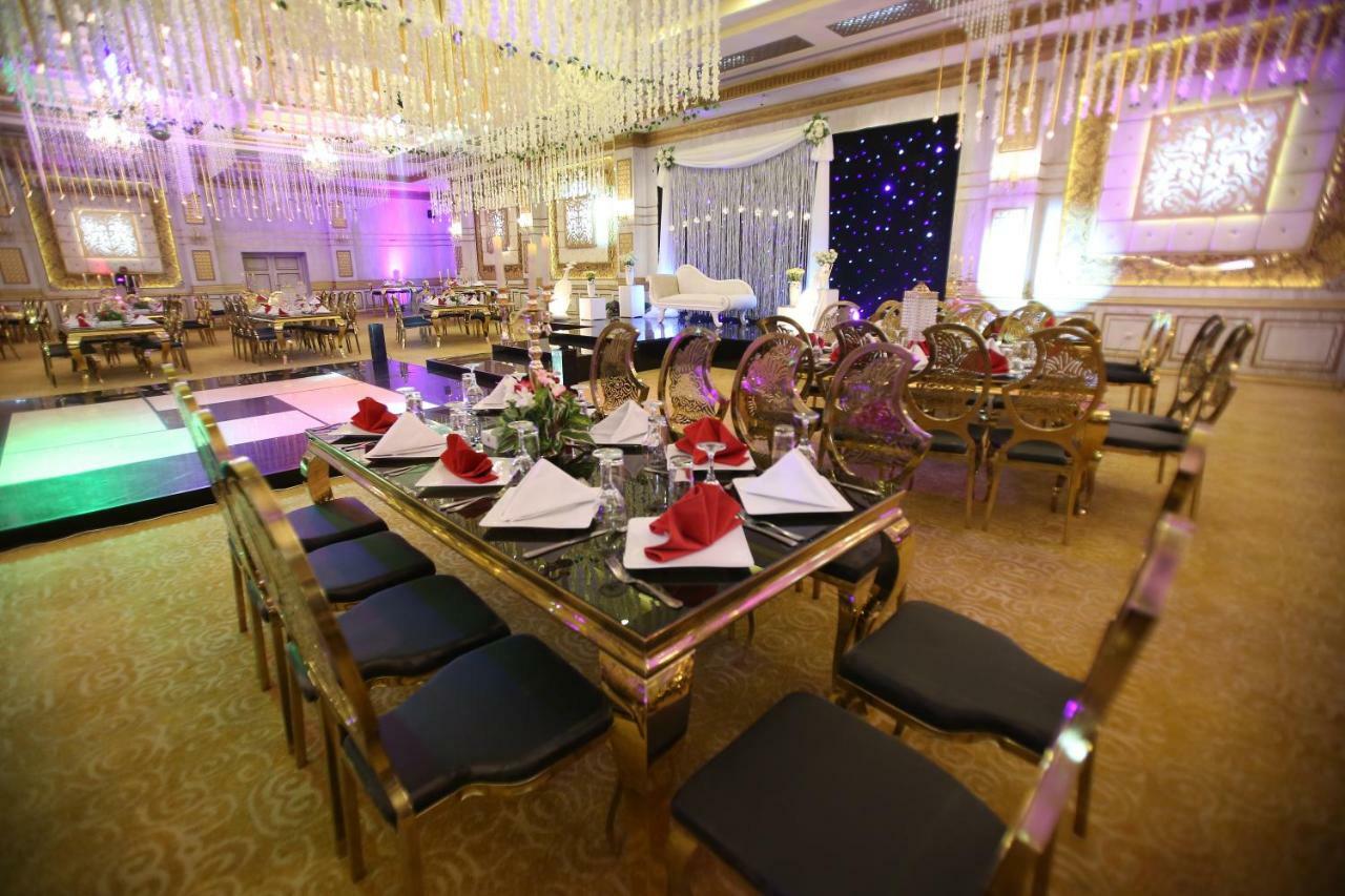 קהיר Rehana Plaza Hotel מראה חיצוני תמונה The interior of a banquet hall