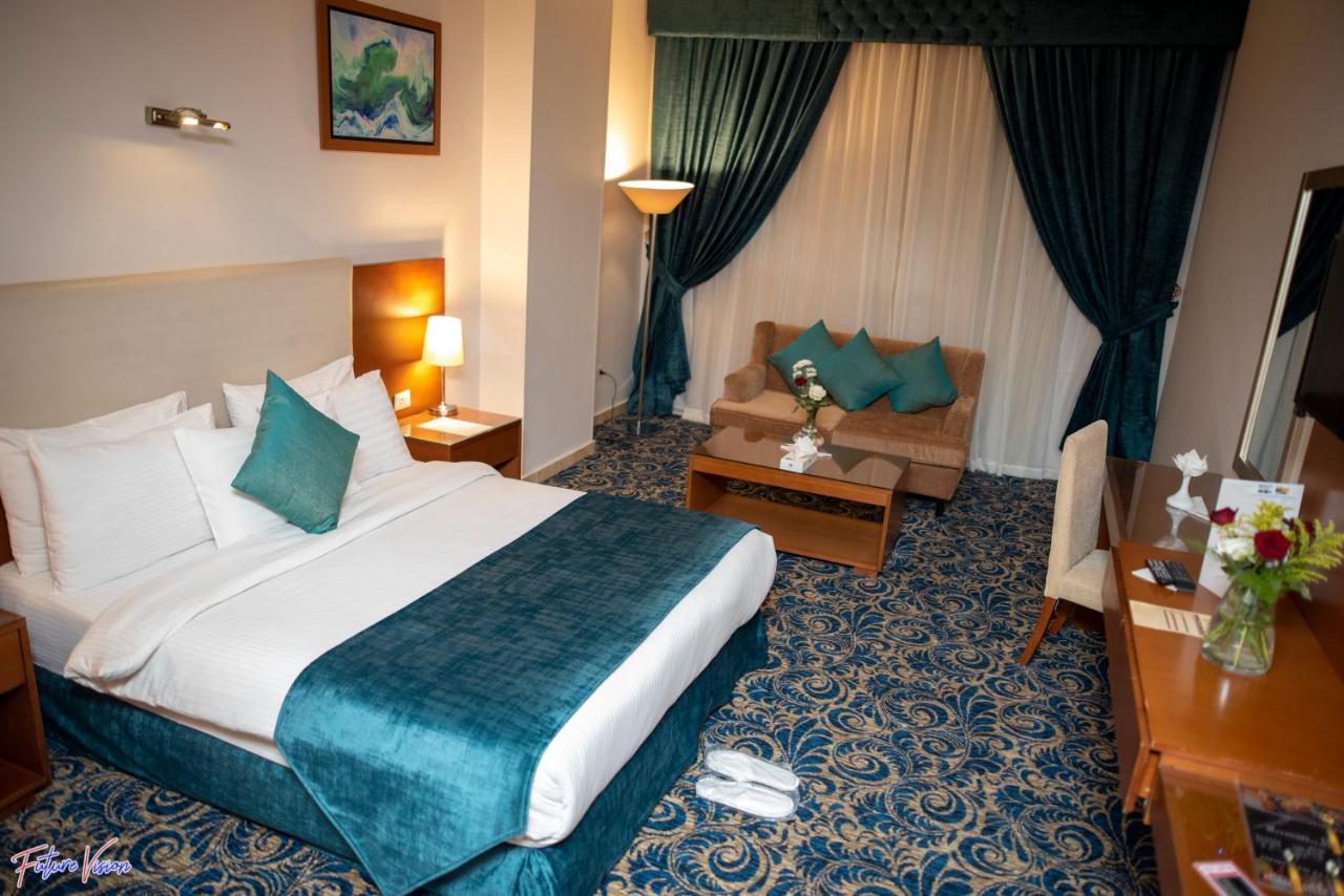 קהיר Rehana Plaza Hotel מראה חיצוני תמונה A room at the hotel